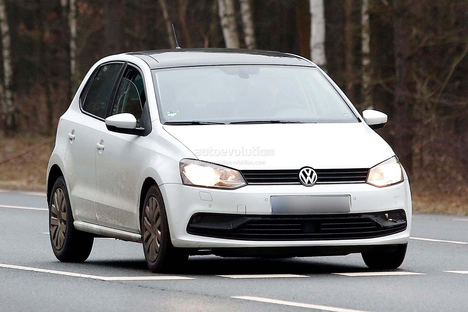 Spyshots: VW Polo Facelift Details Revealed, First Interior Photo -  autoevolution