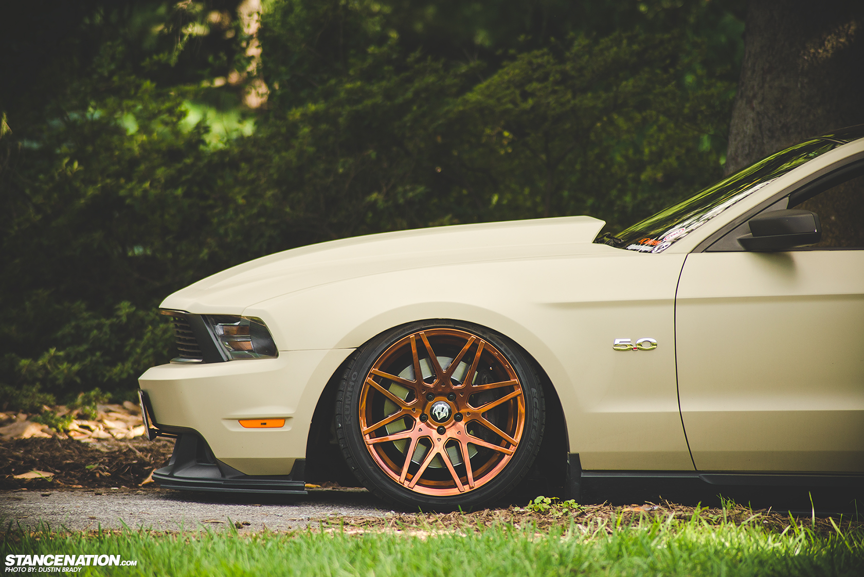 Stanced 755 HP Ford Mustang Looks Cool.