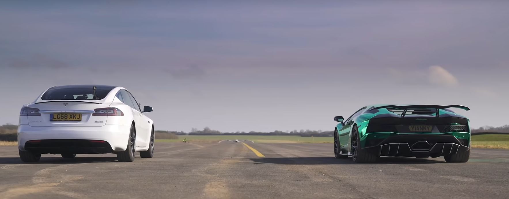 Tesla Model S P100d Vs Lamborghini Aventador S Drag Race Is