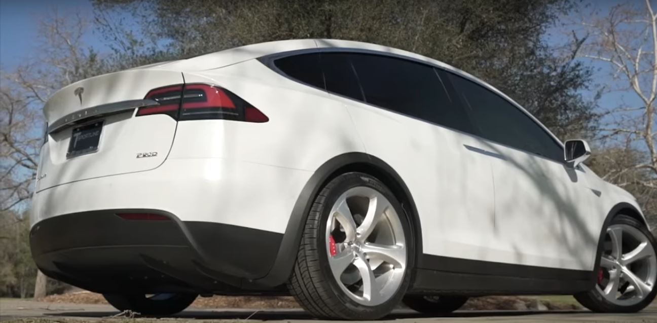 Tesla Model X Sitting On 22 Inch Mx5 Wheels From Evannex Is
