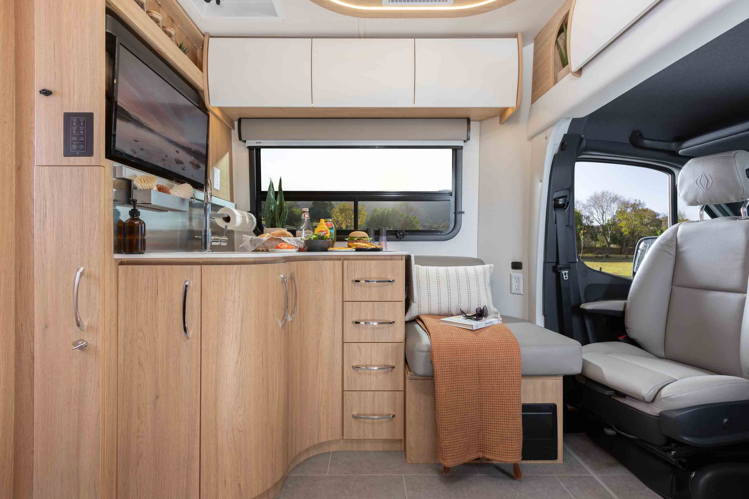 The 2023 Unity Twin Bed Is The Perfect Weekend Getaway Rv Has Two Flexible Living Spaces 4 