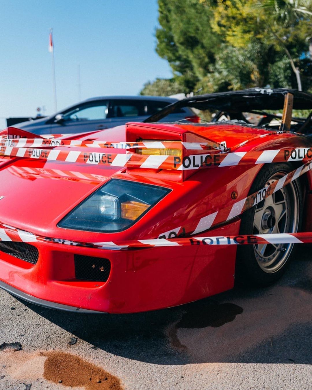 The Aftermath of the Ferrari F40 Fire Looks Like Modern Art - autoevolution
