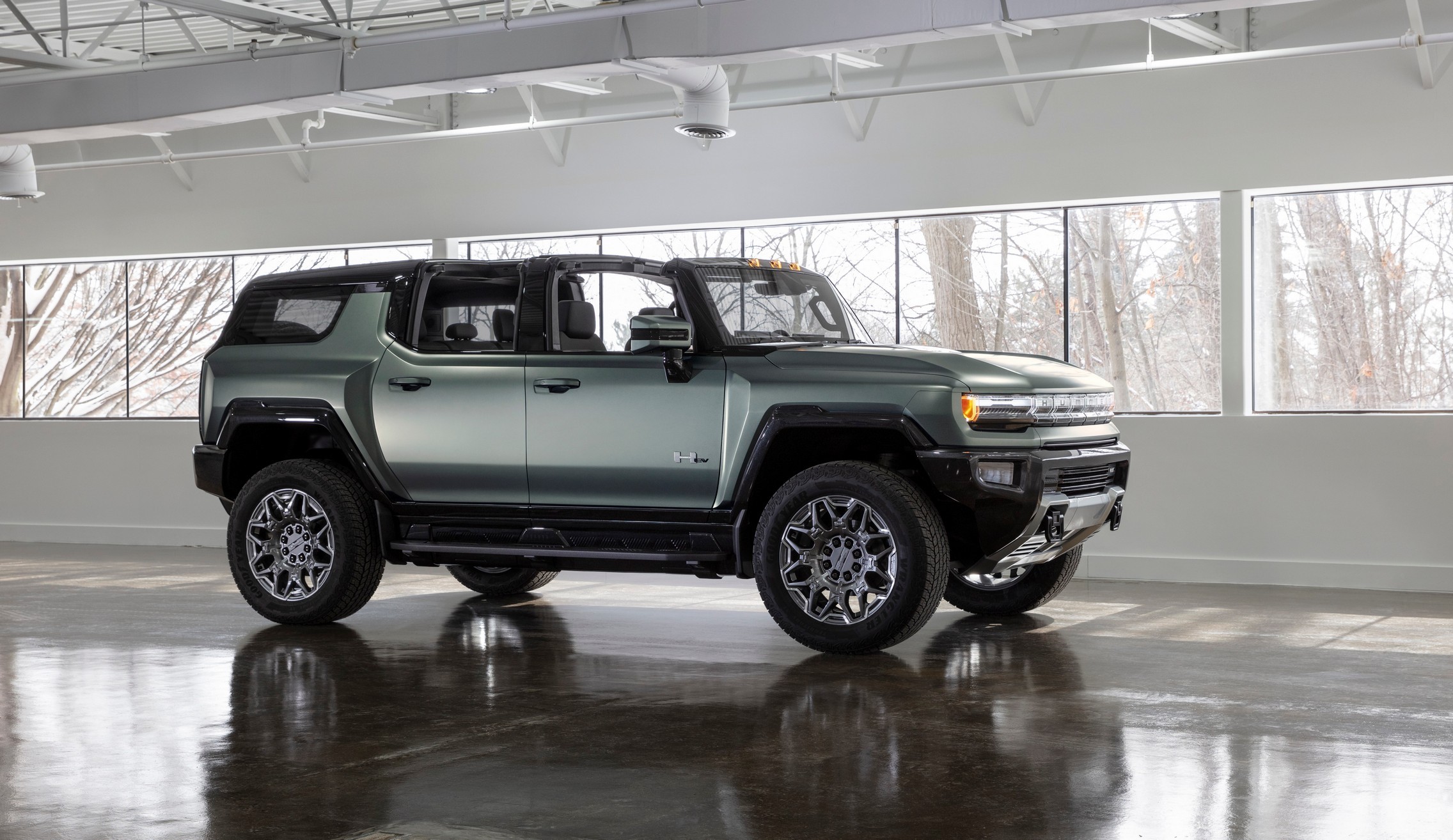 The Fast Lane Truck Offers Early HandsOn Look at the 2024 GMC Hummer