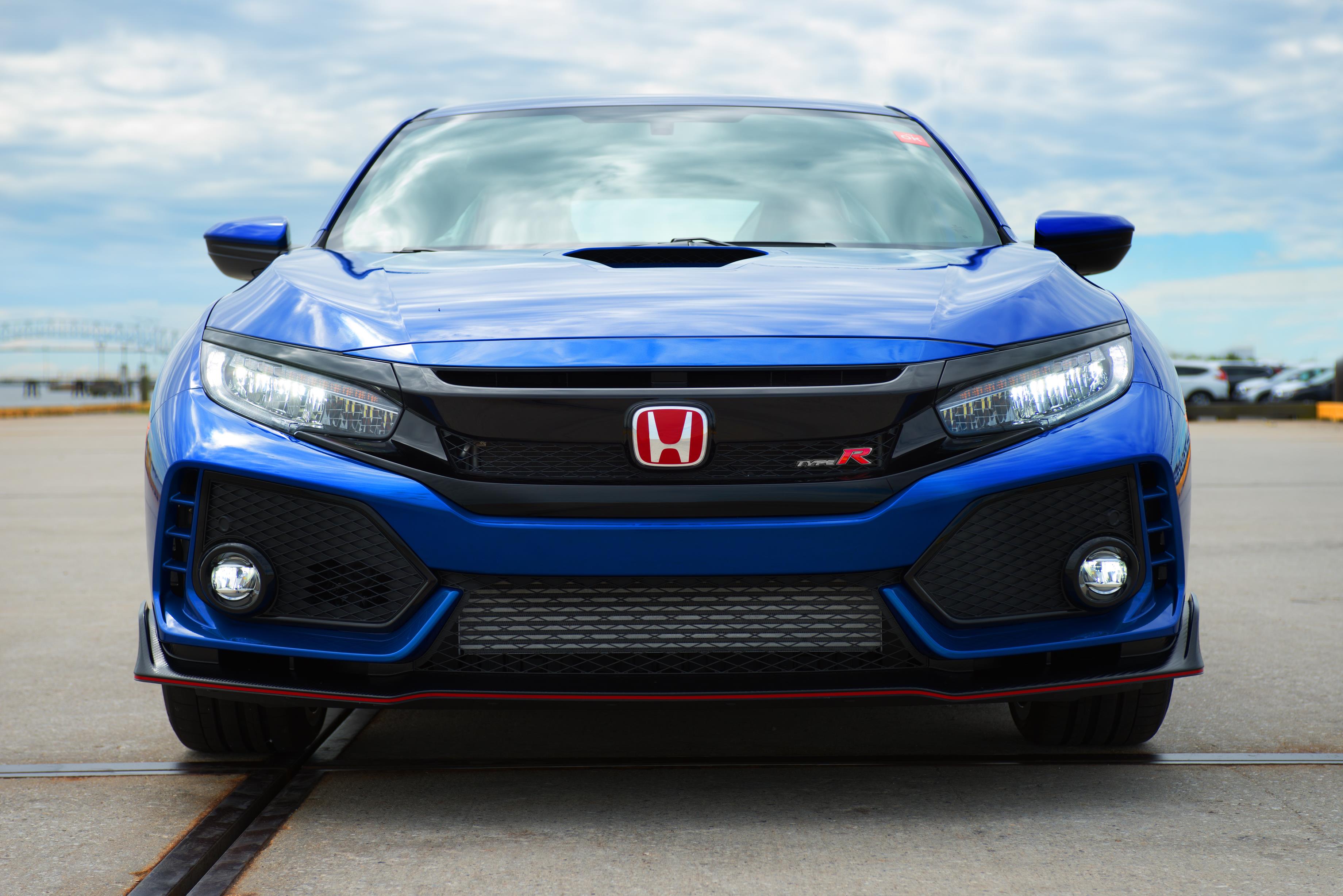 The First U.S.-spec 2017 Honda Civic Type R Will Be Auctioned On Bring ...