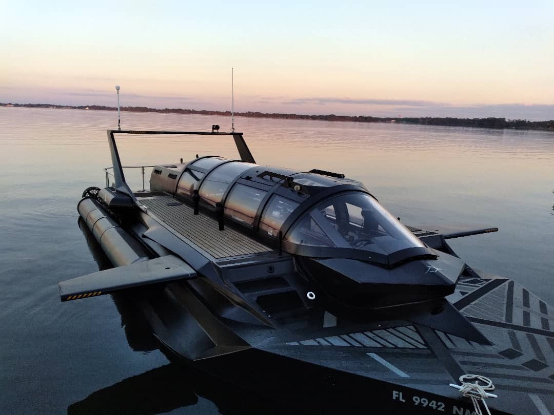 The Hyper-Sub Is One Mean Looking Toy for Millionaires or James Bond ...