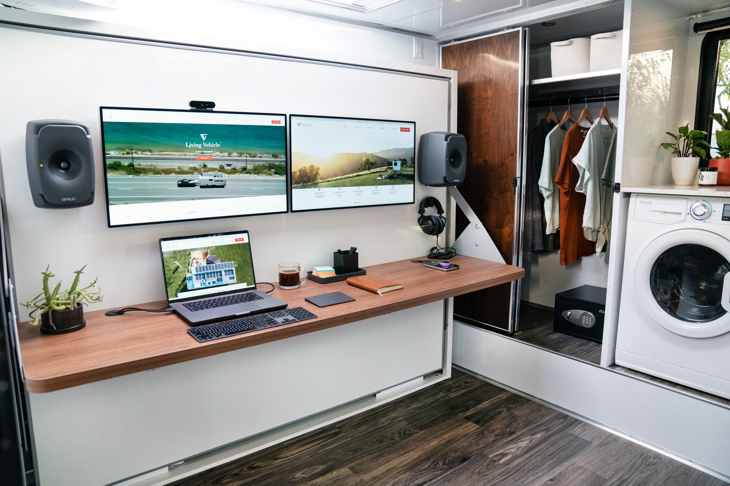 Louis Vuitton Deploys Fancy Trailers for Personalized At-Home Shopping -  autoevolution