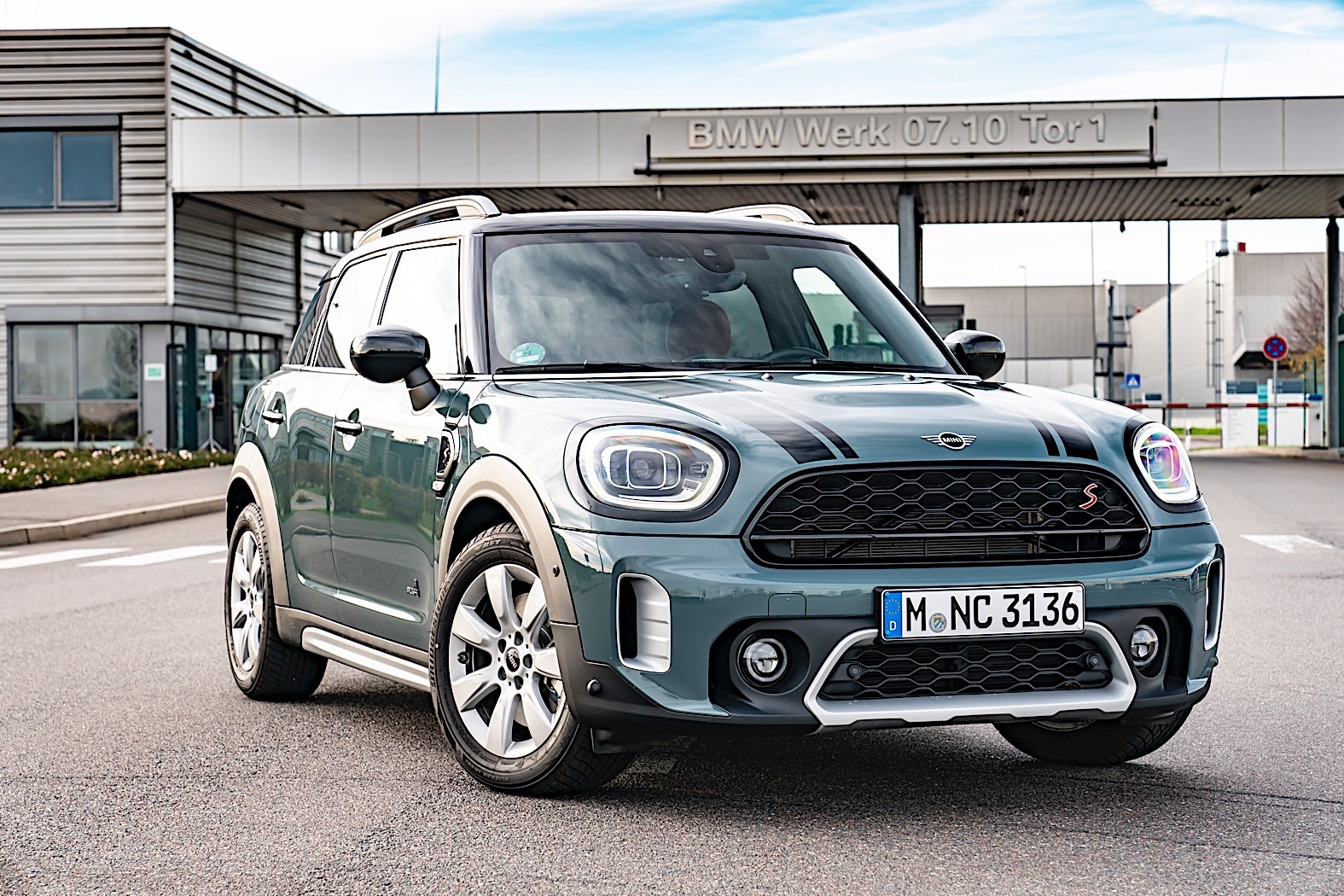 There’s a New GermanyMade MINI Crossover Coming in 2023, Here’s What