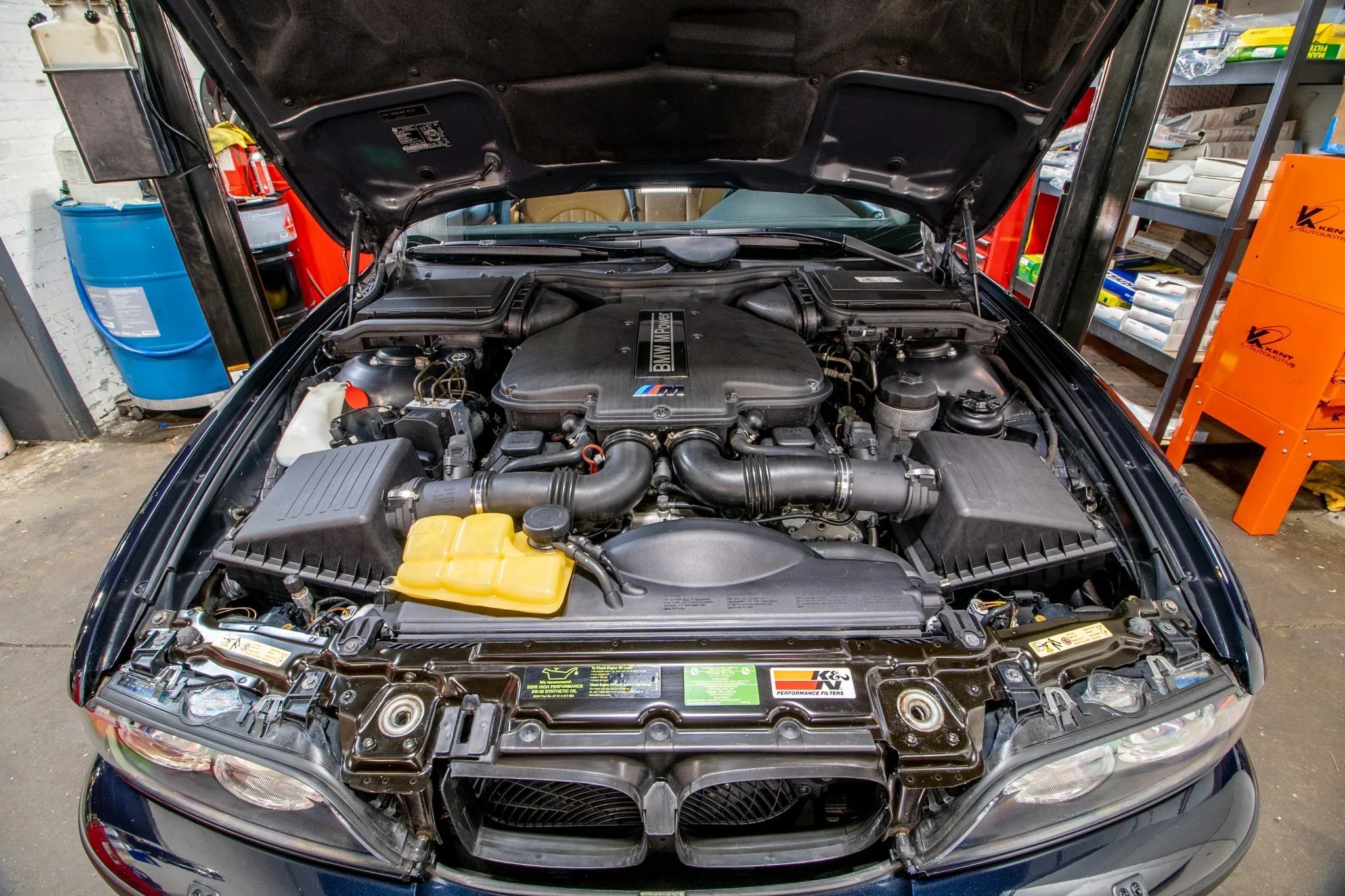 This 2001 Low-Mile BMW E39 M5 Is the Ultimate Go-Fast Sedan - autoevolution