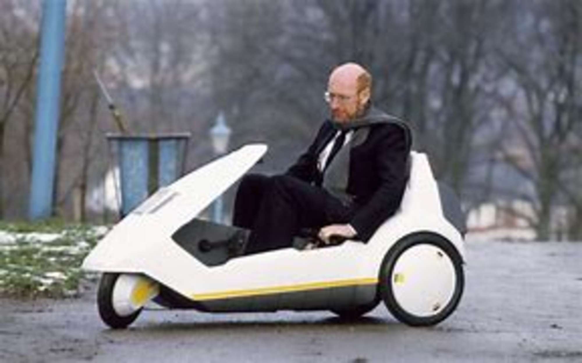 This Boxed 1985 Sinclair C5 Is as Vintage as It Gets With an Electric