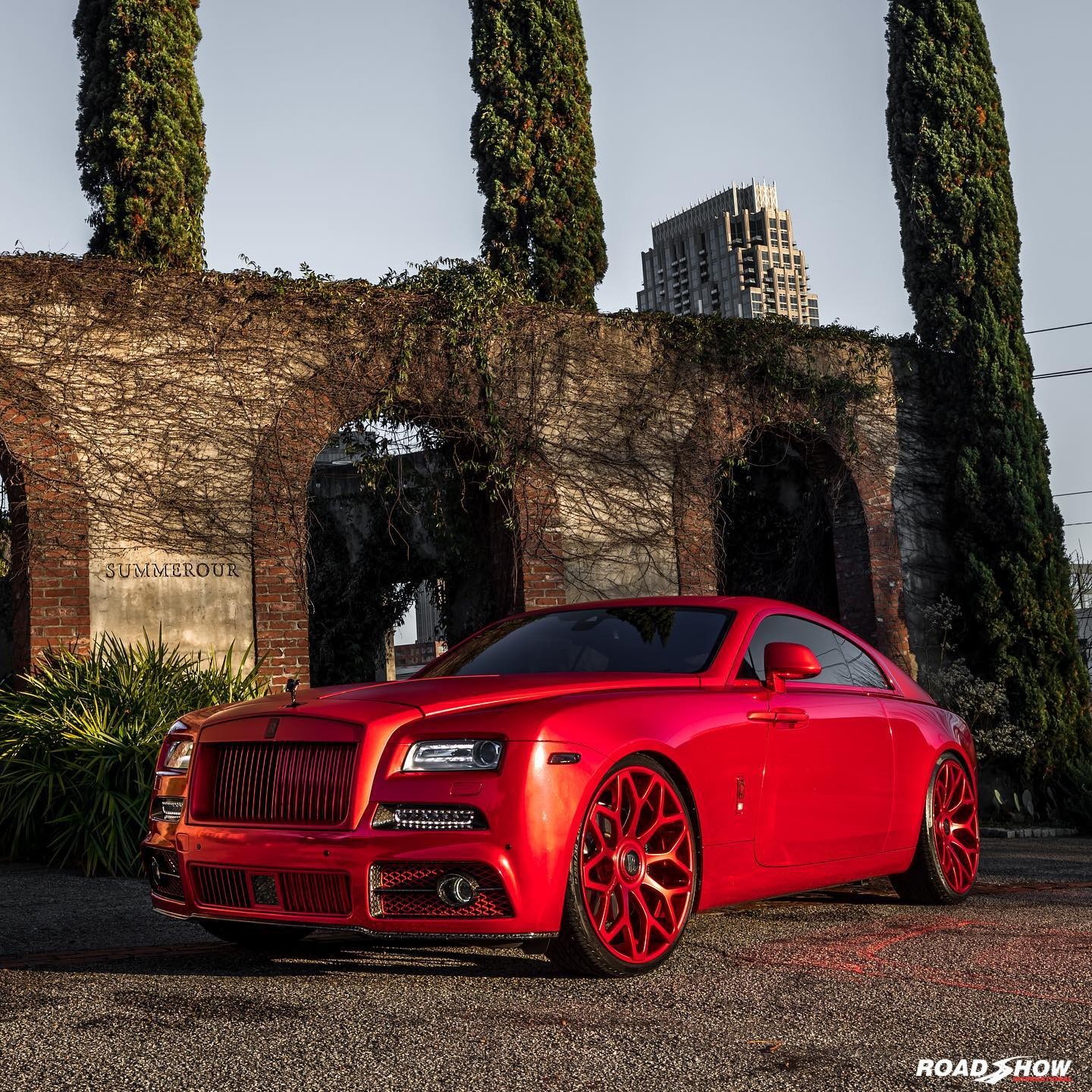 This Rolls-Royce Wraith Is So Red That the Big Bad Wolf autoevolution