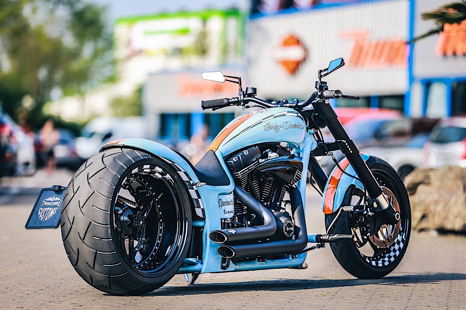 Thunderbike Gulf Edition Wraps Harley-Davidson Custom Build in Le Mans