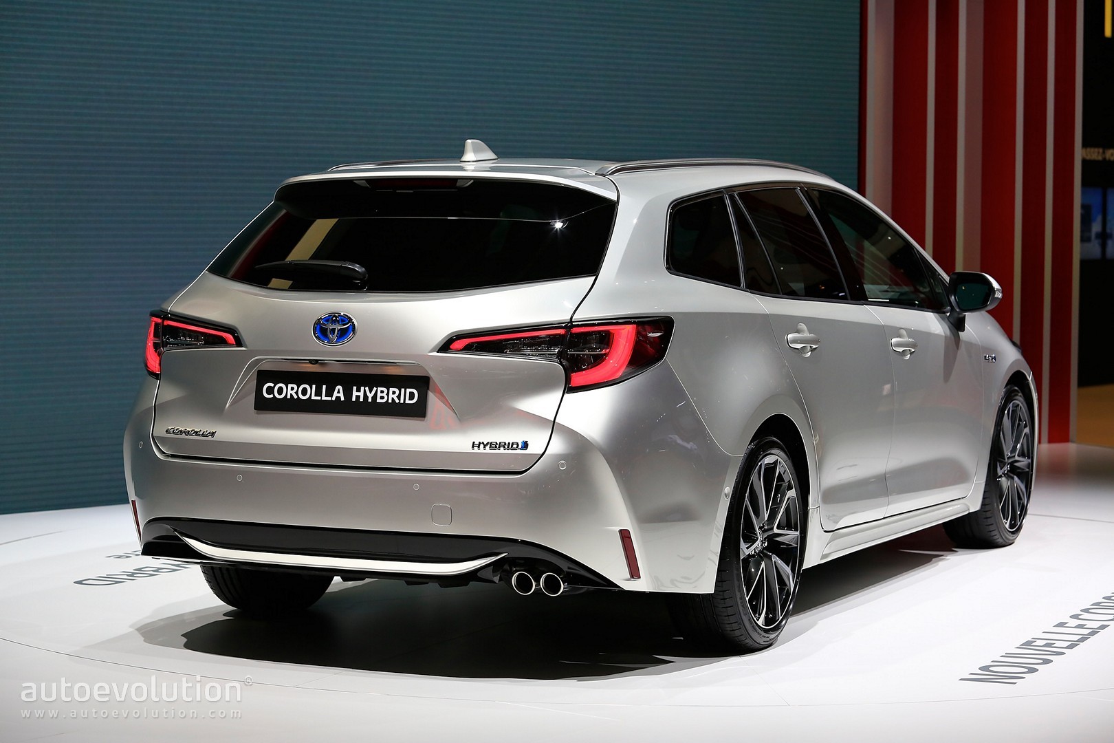 Toyota Corolla Hybrid Wagon Has Giant Trunk and Even Bigger Tablet in ...