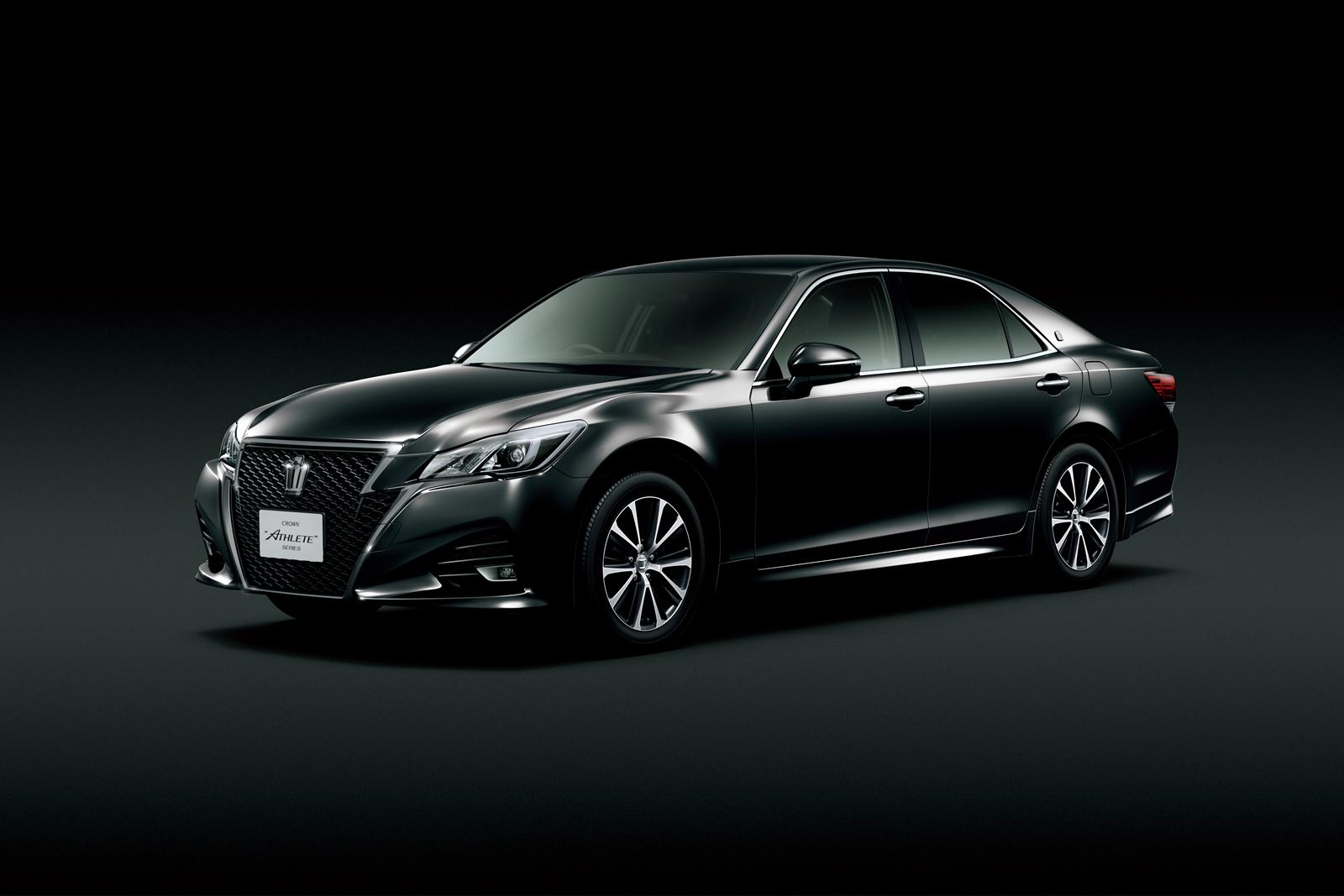 2014 Toyota Crown Athlete Is a Cool Sedan You Can't Have - autoevolution