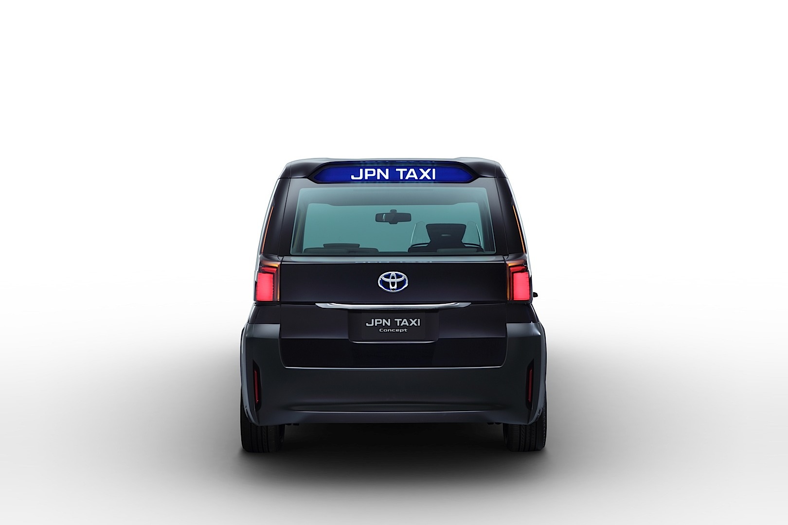 Toyota Makes a London Cab with a Japanese Twist - autoevolution