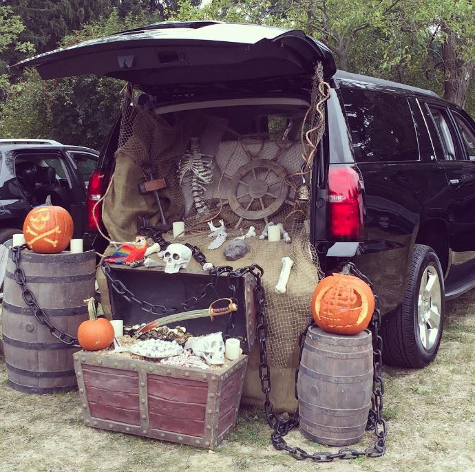 Trunk or Treating Is Halloween Tailgating at Its Best (and Safest ...