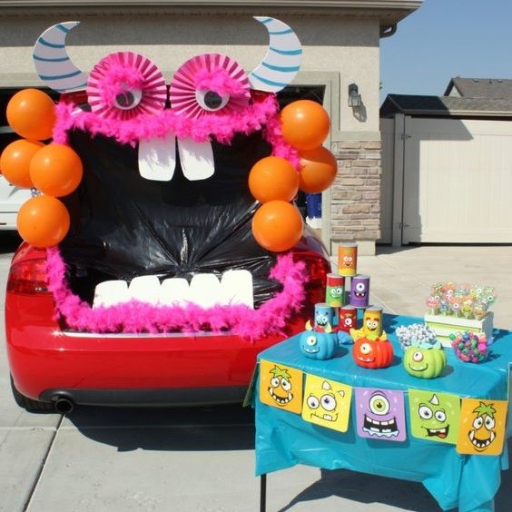 Trunk or Treating Is Halloween Tailgating at Its Best (and Safest ...