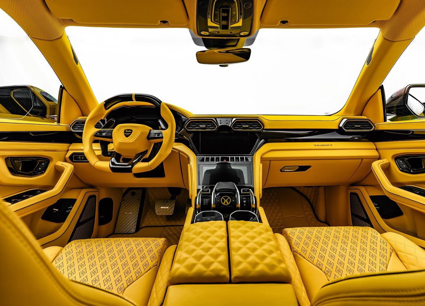 Tuned Lamborghini Urus Is Yellower Than a NYC Cab, Much Uglier Too -  autoevolution