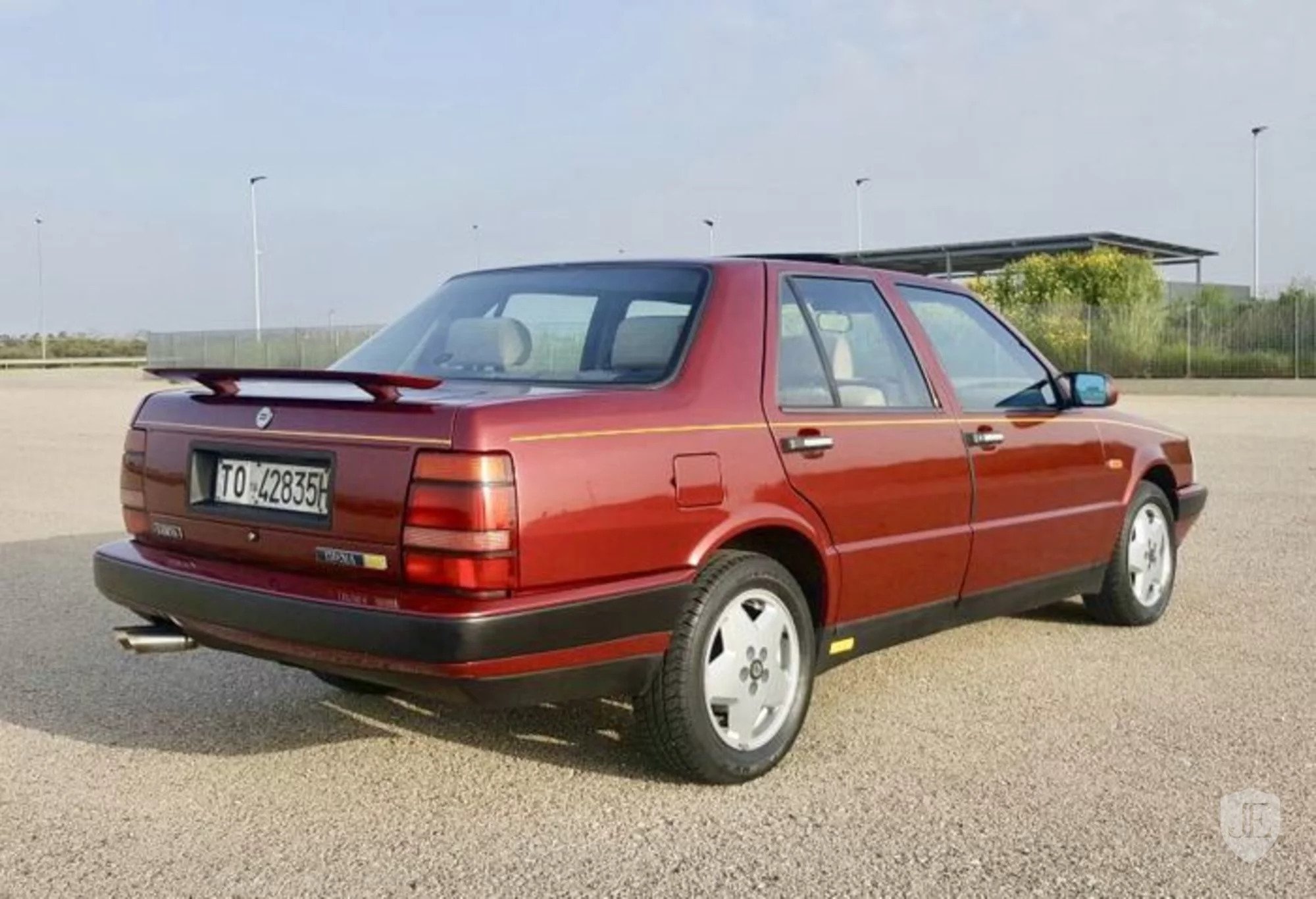 two owner lancia thema 832 listed for sale_5