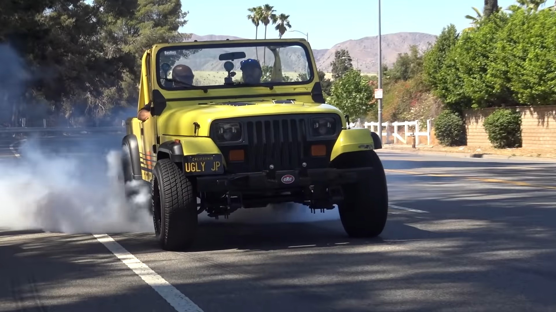 Ugly Duckling” 1989 Jeep Wrangler Budget Build Is Actually a V8 Burnout  Machine - autoevolution