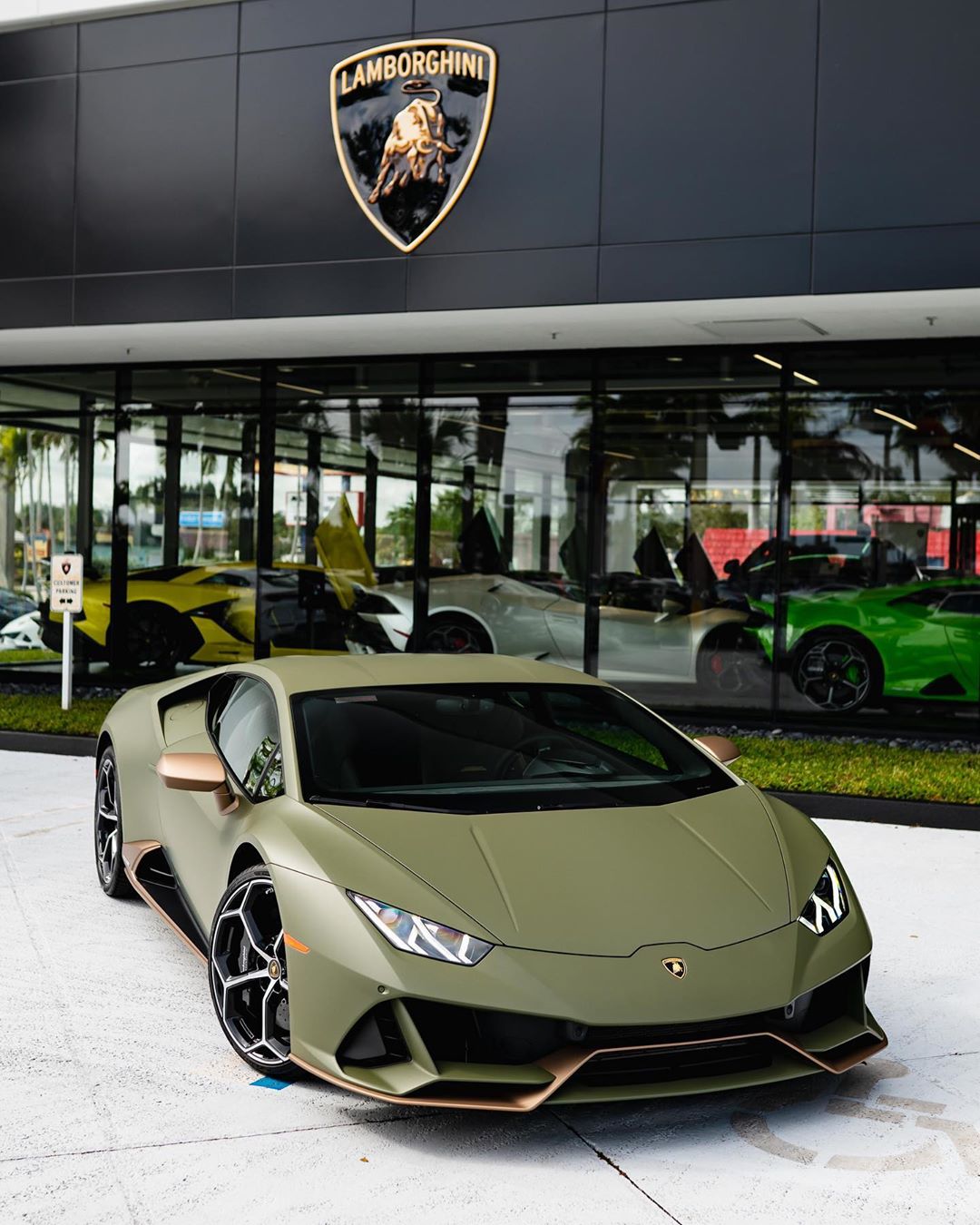 Verde Baca Lamborghini Huracan Evo Looks Like a Military Machine -  autoevolution