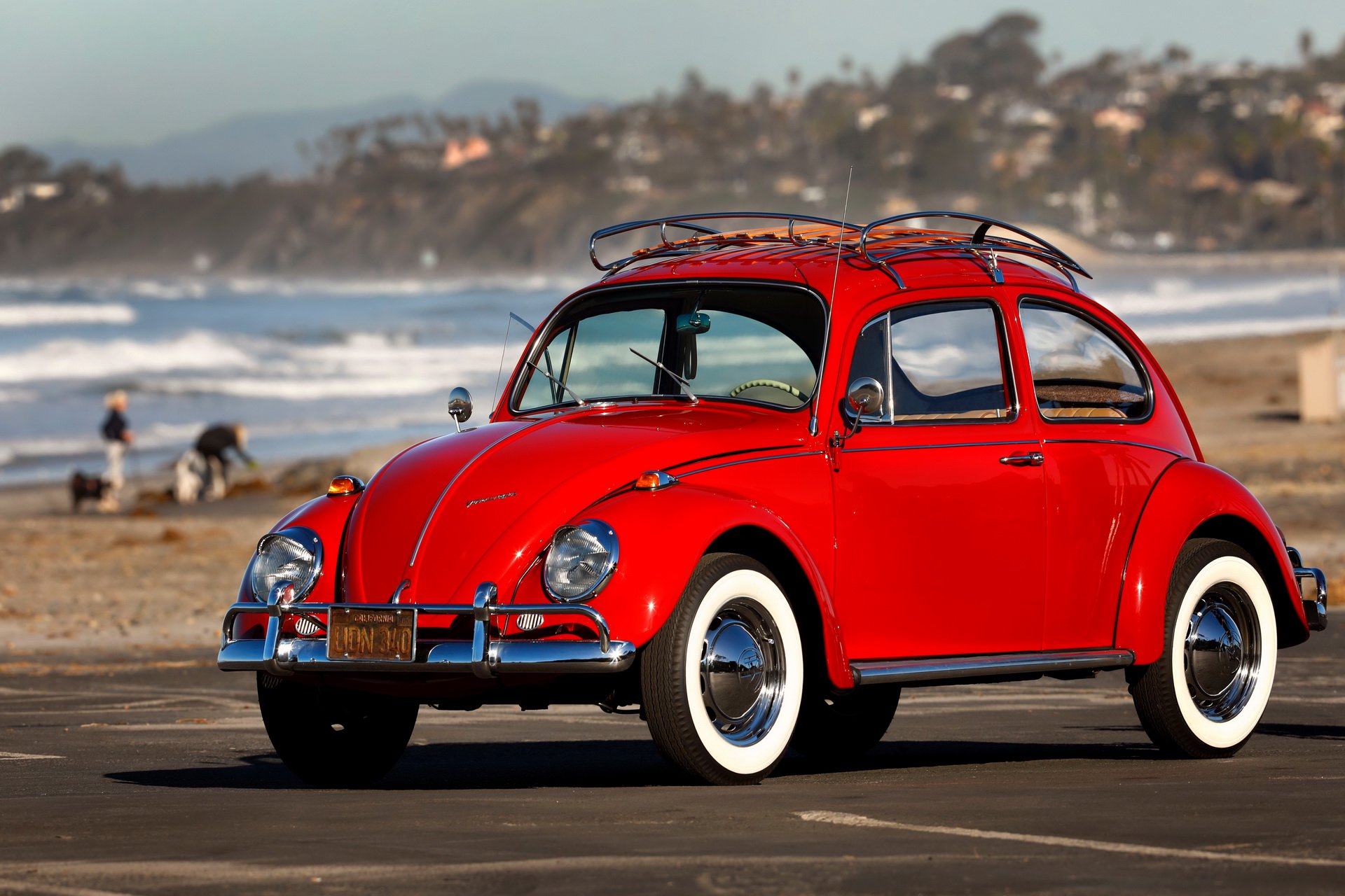 New Volkswagen Beetle Tested by Sexy Anastasia Tregubova - autoevolution