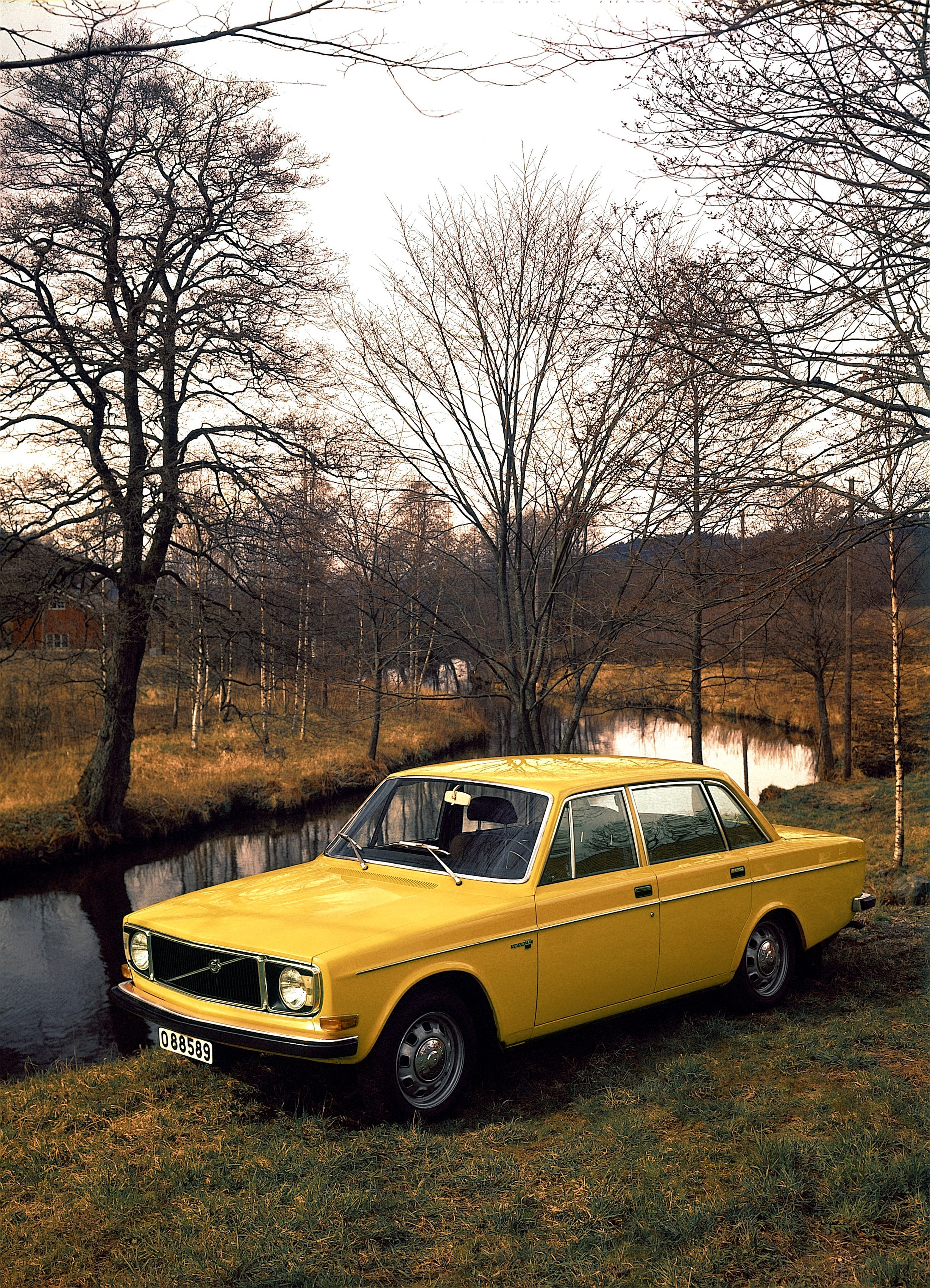 volvo-celebrates-50-years-of-its-first-smash-hit-the-140-series