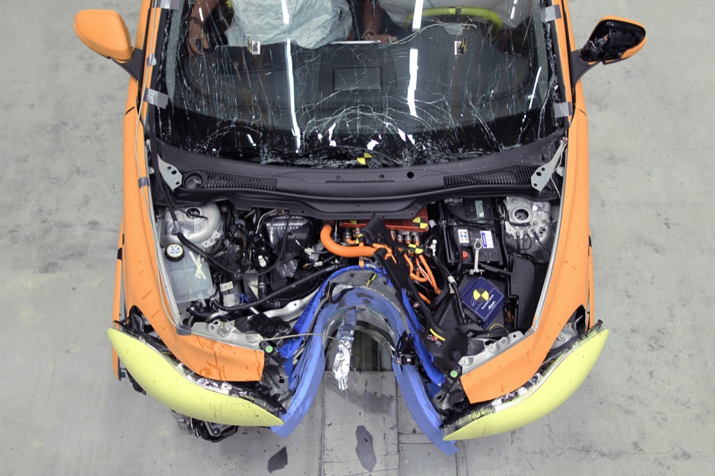 Volvo Works on Electric Car Crash Safety autoevolution