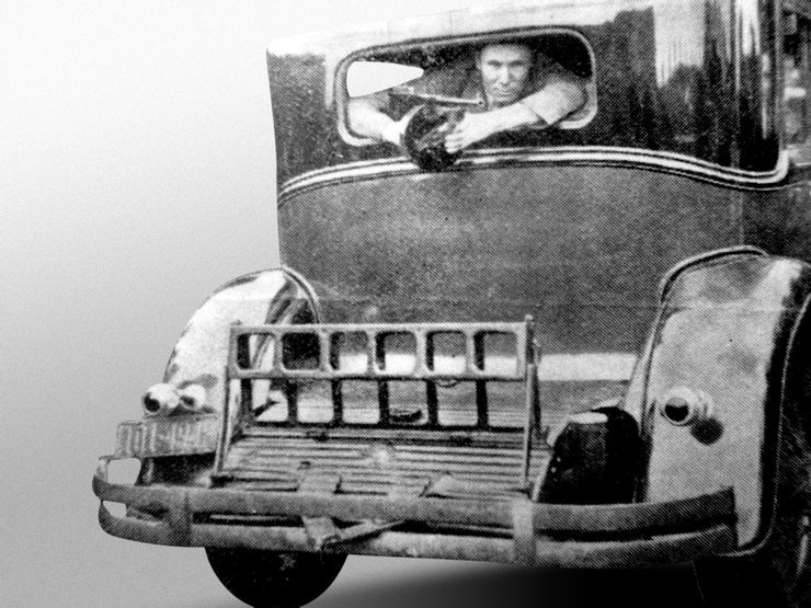 Les voitures de criminels célèbres. Was-al-capone-s-1928-cadillac-the-world-s-first-civilian-armored-car_13