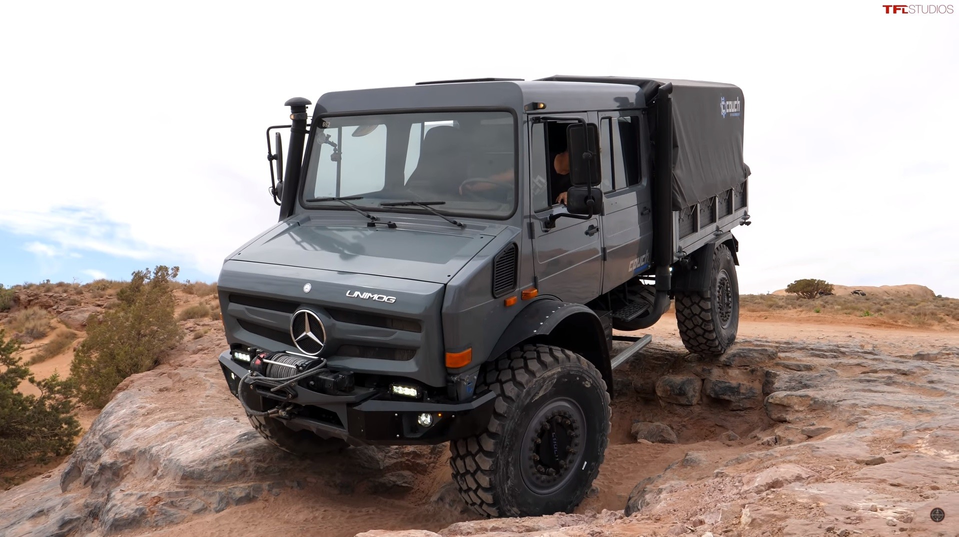 Hochgeländegängiger Unimog - Mercedes-Benz Trucks - Trucks you can