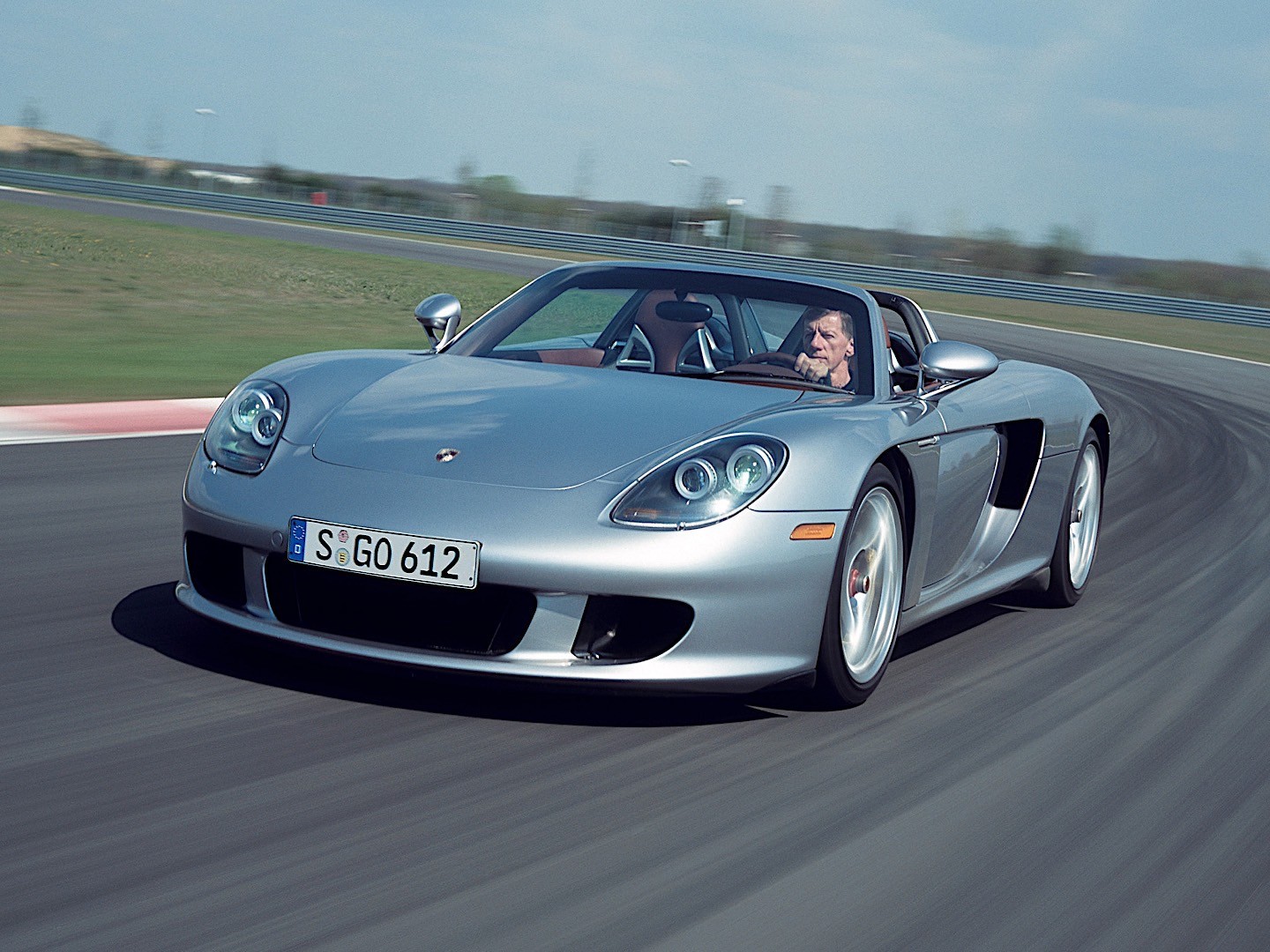 Watch the 2022 Porsche Carrera GT Take Shape Before Your