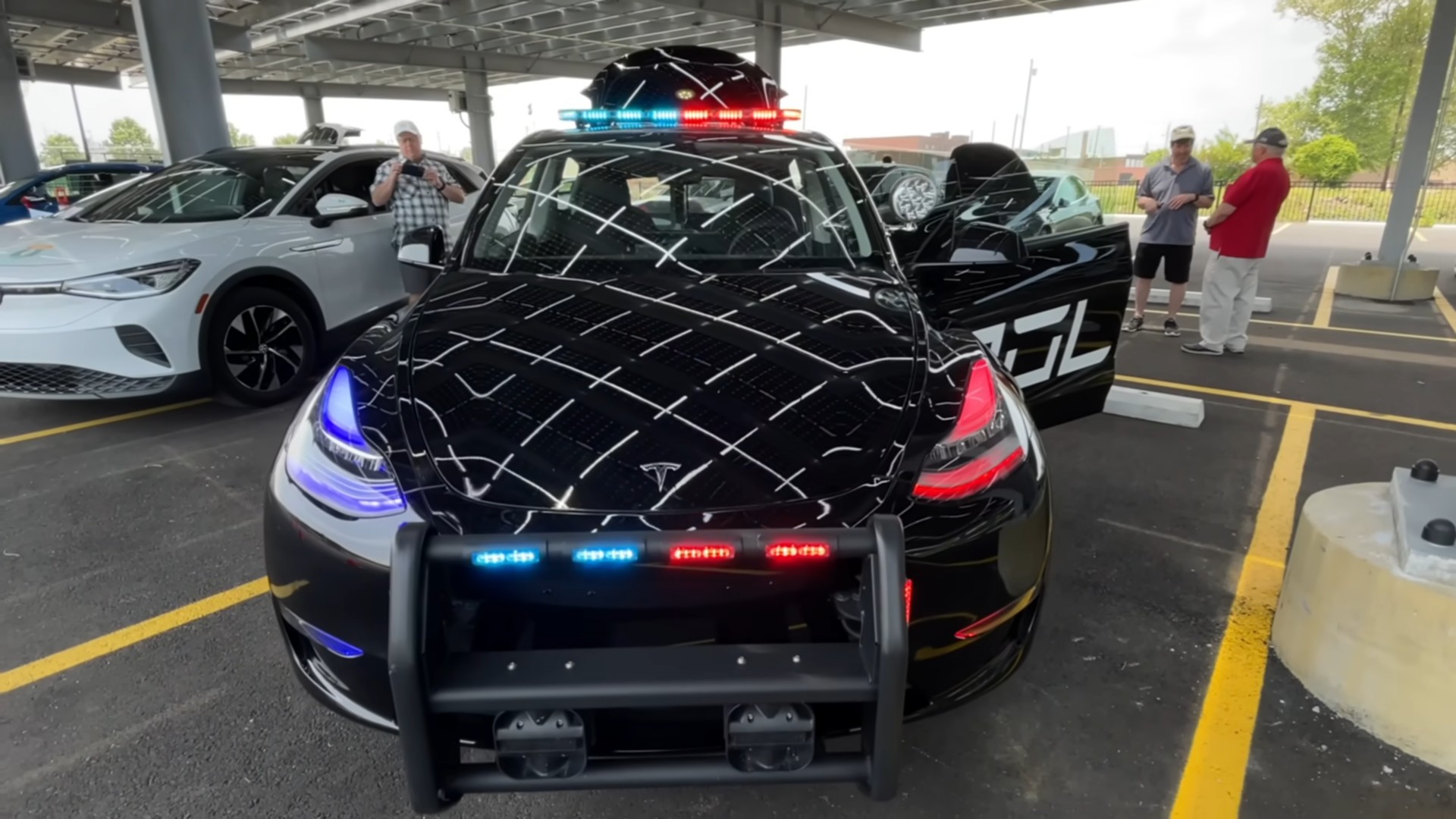 Check Out The Tesla Model PD Police Car Conversion For Model Y