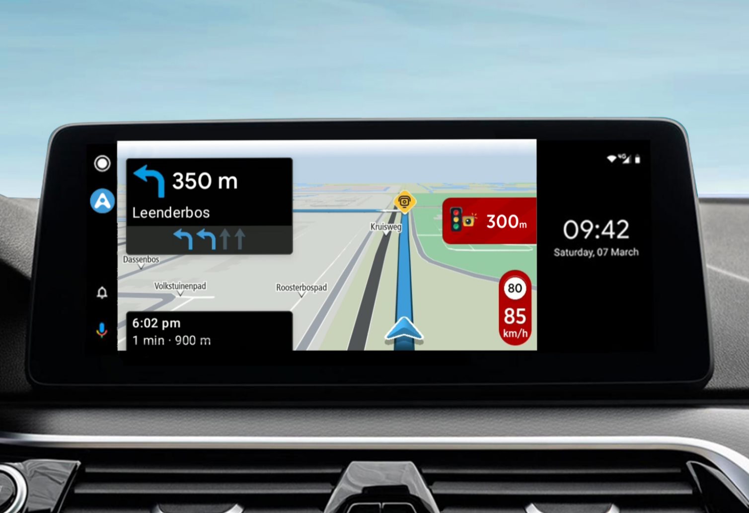 Why the Google Maps and Waze Speed Is Different from the One on the  Dashboard - autoevolution