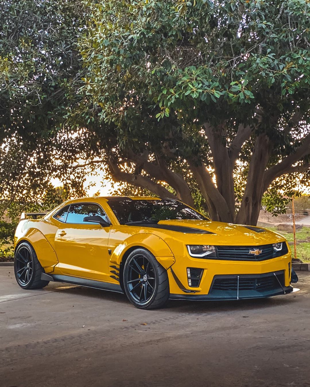 Bumblebee Gets New Body Kit For Transformers Megan Fox Is 52 Off