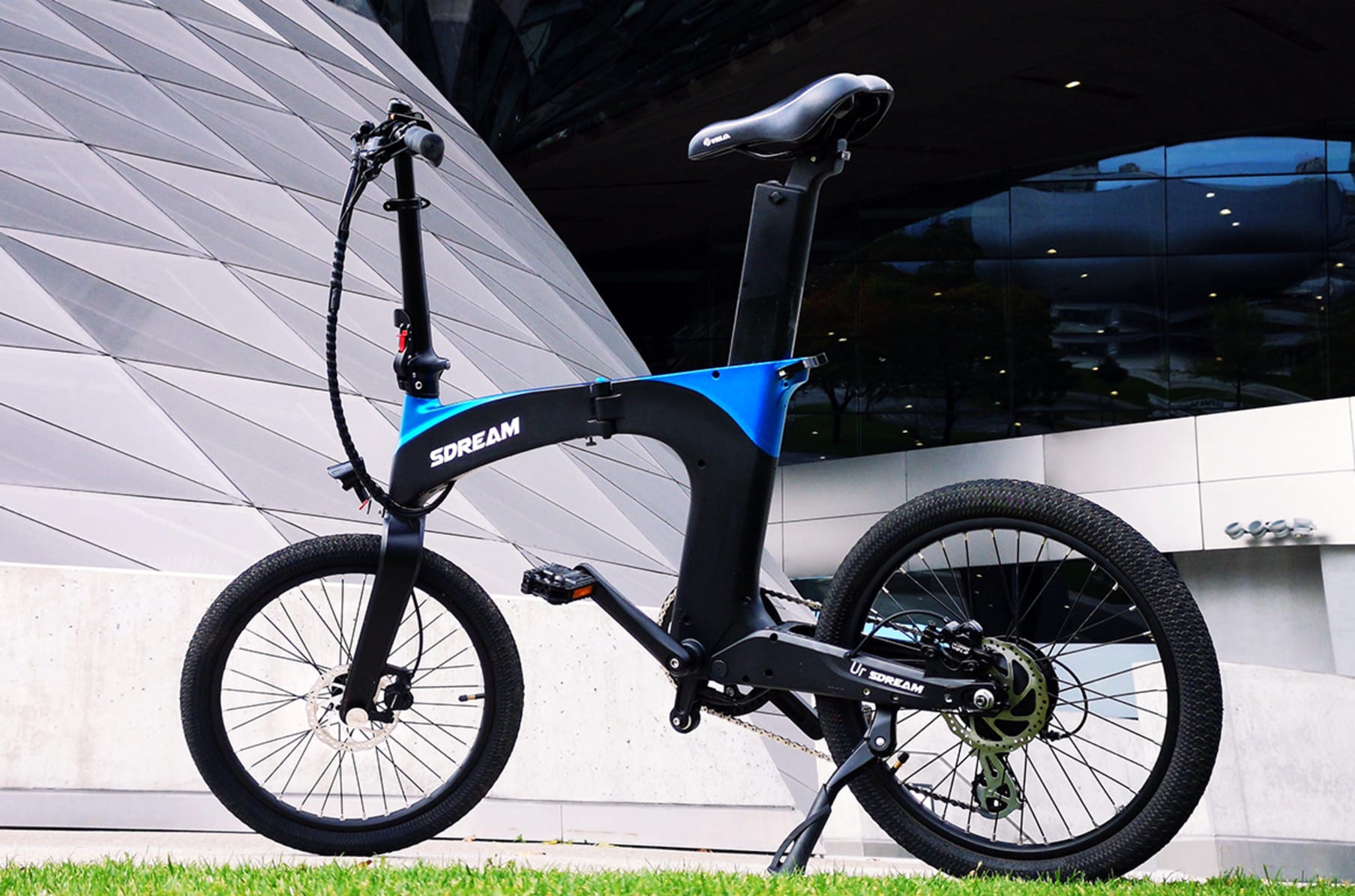 sdream-ur-500x-foldable-e-bike-offers-the-smoothest-ride-anywhere