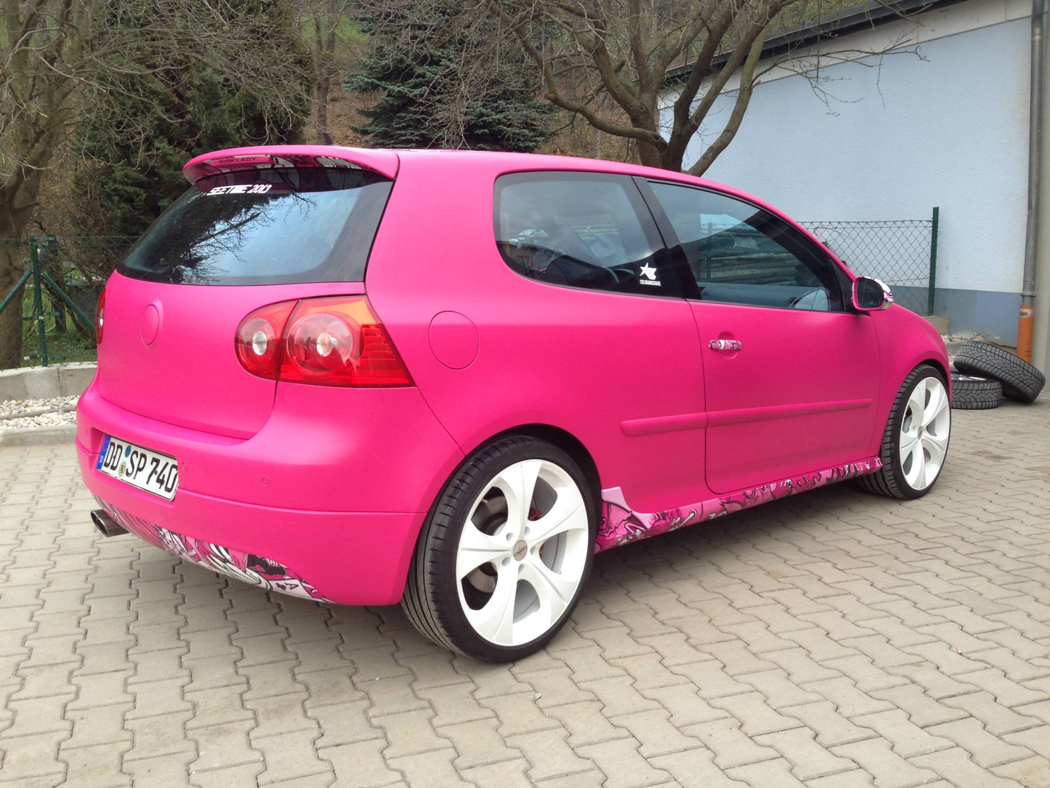 Yes, This Is a Pink VW Golf GTI! - autoevolution