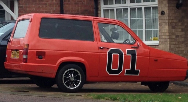 General Lee "Replica" Based on Reliant Robin