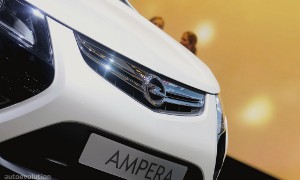 Geneva 2011: Opel Ampera Production Version <span>· Live Photos</span>