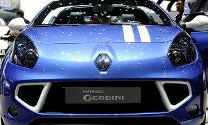 Geneva 2011: Renault Wind Gordini <span>· Live Photos</span>