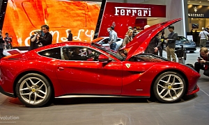Geneva 2012: Ferrari F12 Berlinetta <span>· Live Photos</span>