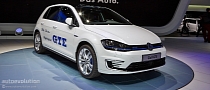Geneva 2014: Volkswagen Golf GTE Combines a Prius and a GTI <span>· Live Photos</span>