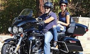 George Clooney is Auctioning Off Brand New Harley Davidson For Charity