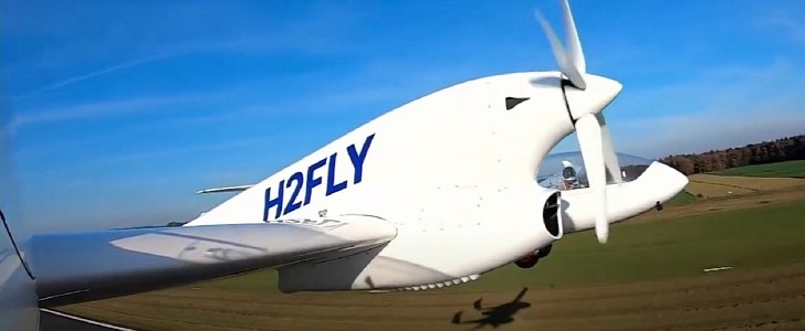 HY4 hydrogen-powered passenger aircraft