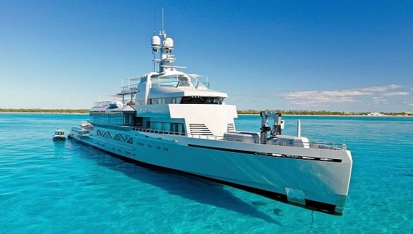 the Australian Bold is one of the most impressive superyachts currently in Qatar