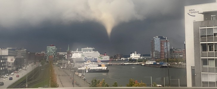 Tornado in the port of Kiel
