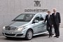 Germany's Minister President Now Drives a B-Class Fuel Cell