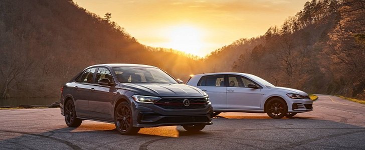 Get to Know the 2019 VW Jetta GLI With Fresh Photos and Videos