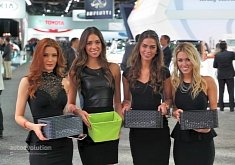 Hot Girls of the 2015 Detroit Auto Show