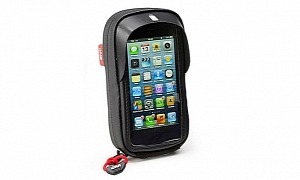 Givi's New iPhone 5 Motorcycle Holder Has the Old Cable Opening