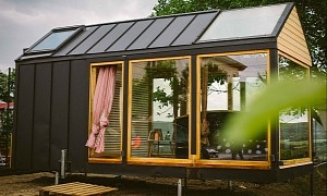 Glass-Enclosed Daylight Tiny Home Is the Perfect Romantic Retreat for Glamping Enthusiasts