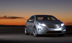 GM Dealers Prep to Launch the Volt